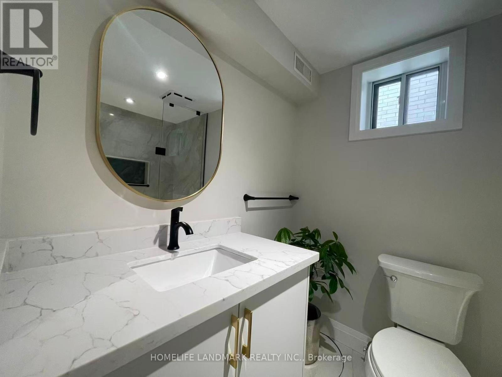 Unit 3 - 17 Rosemeade Avenue, Toronto, Ontario  M8Y 3A2 - Photo 8 - W13490316