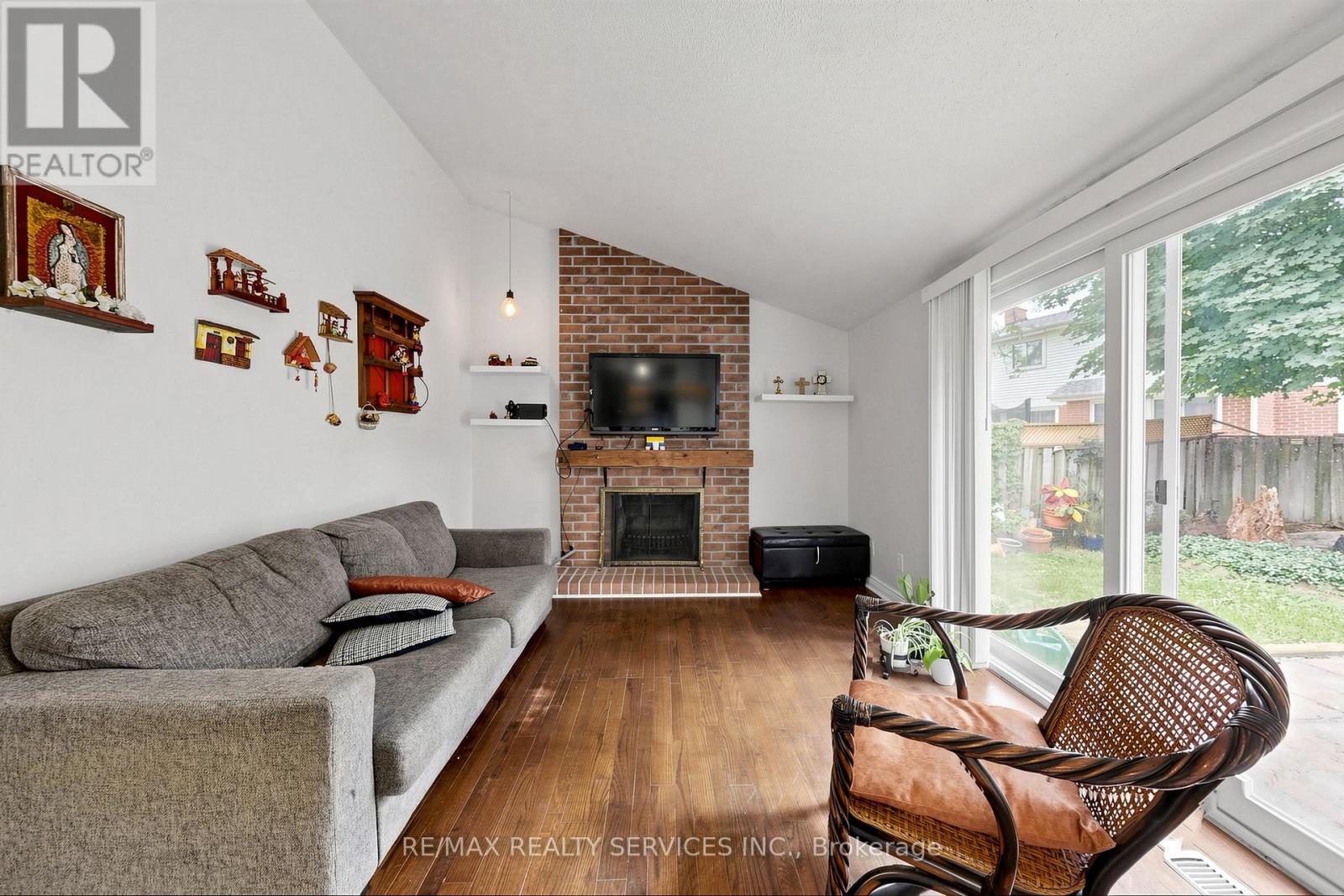 30 Mcgillivary Crescent, Brampton, Ontario  L6S 3P7 - Photo 23 - W13490350