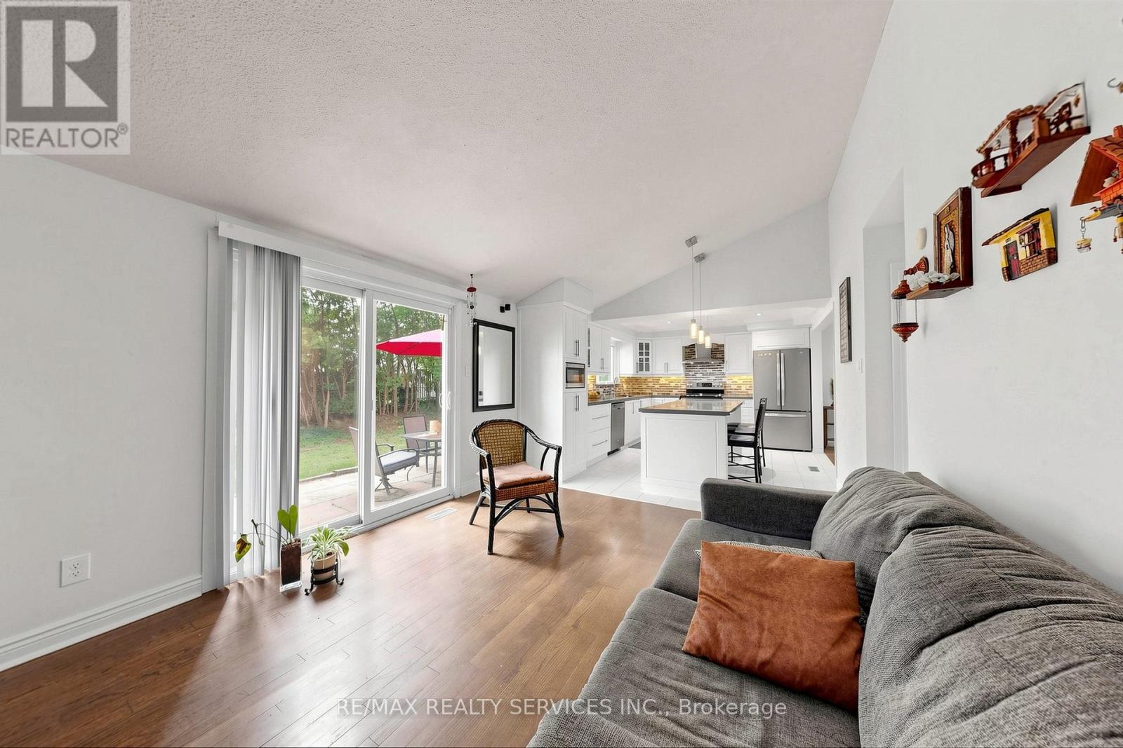 30 Mcgillivary Crescent, Brampton, Ontario  L6S 3P7 - Photo 24 - W13490350