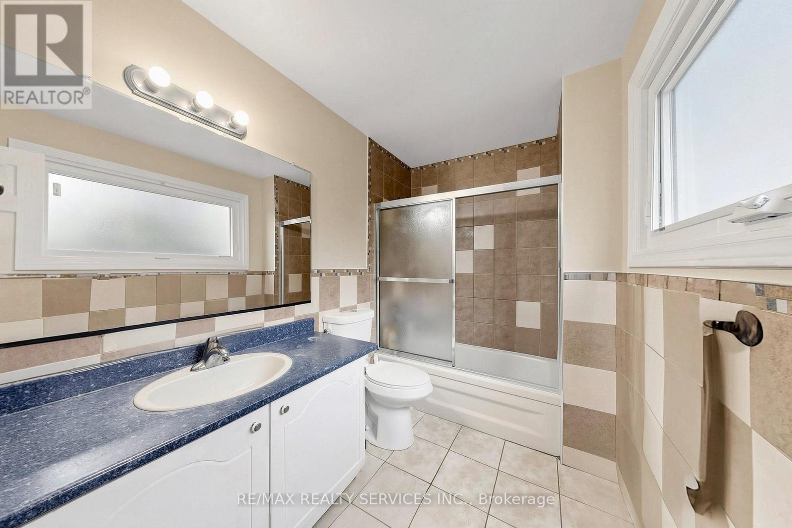 30 Mcgillivary Crescent, Brampton, Ontario  L6S 3P7 - Photo 35 - W13490350