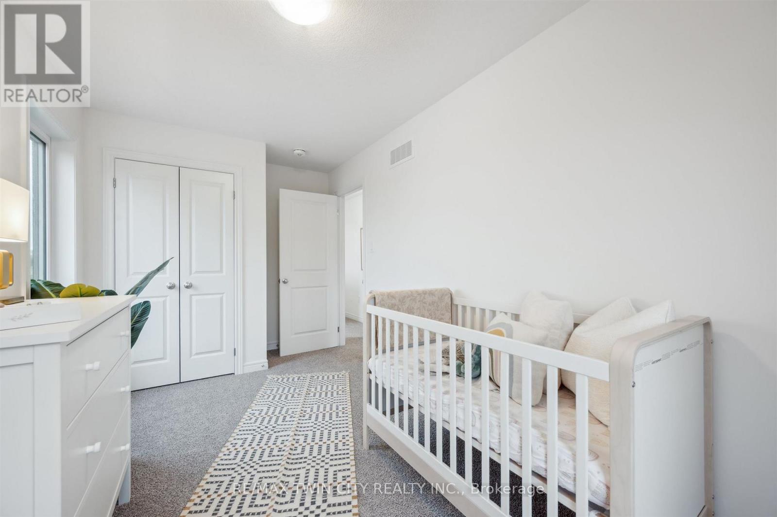 2 Sora Lane, Guelph, Ontario  N1E 0T4 - Photo 17 - X13490154