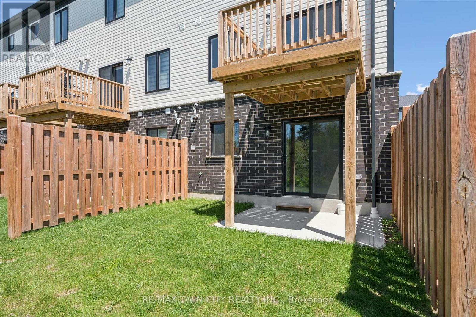 2 Sora Lane, Guelph, Ontario  N1E 0T4 - Photo 38 - X13490154
