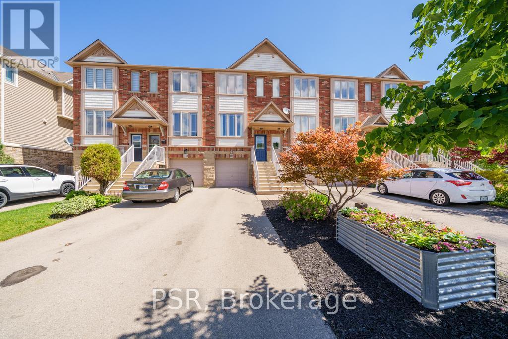 115 Willow Lane, Grimsby, Ontario  L3M 0A7 - Photo 2 - X13490274