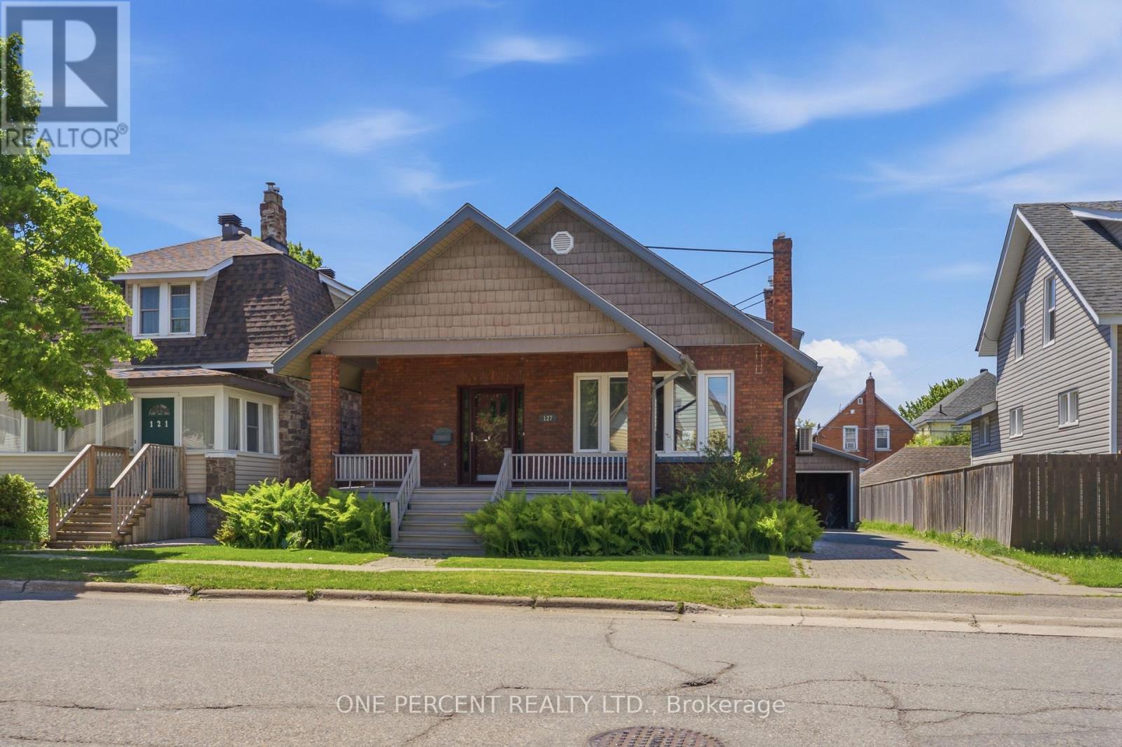 127 Albert Street W, Sault Ste Marie, Ontario  P6A 1B5 - Photo 1 - X13490304