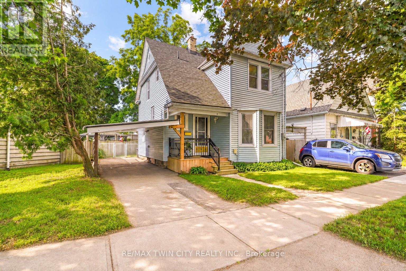 3 BRIGHTON AVENUE, Brantford, Ontario