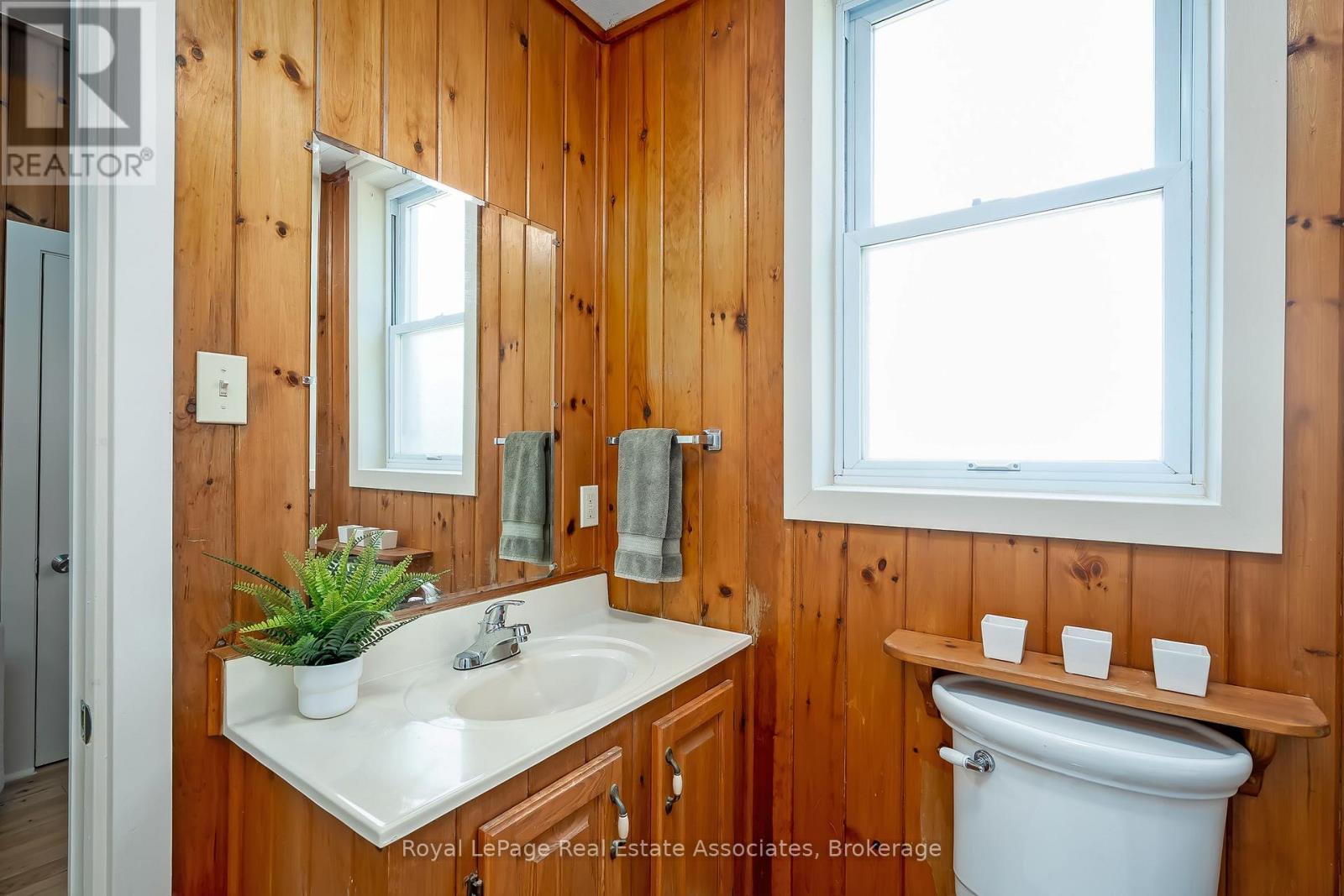 428 Line 2 Road, Niagara-On-The-Lake, Ontario  L0S 1J0 - Photo 25 - X13490434