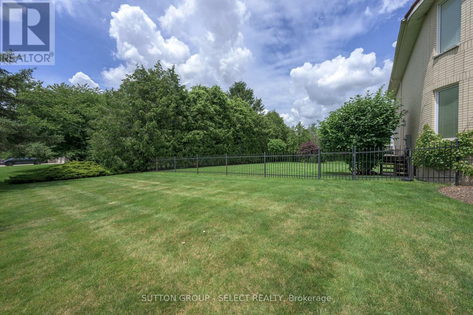 719 Franklinway Crescent, London North, Ontario  N6G 5C8 - Photo 44 - X13490448