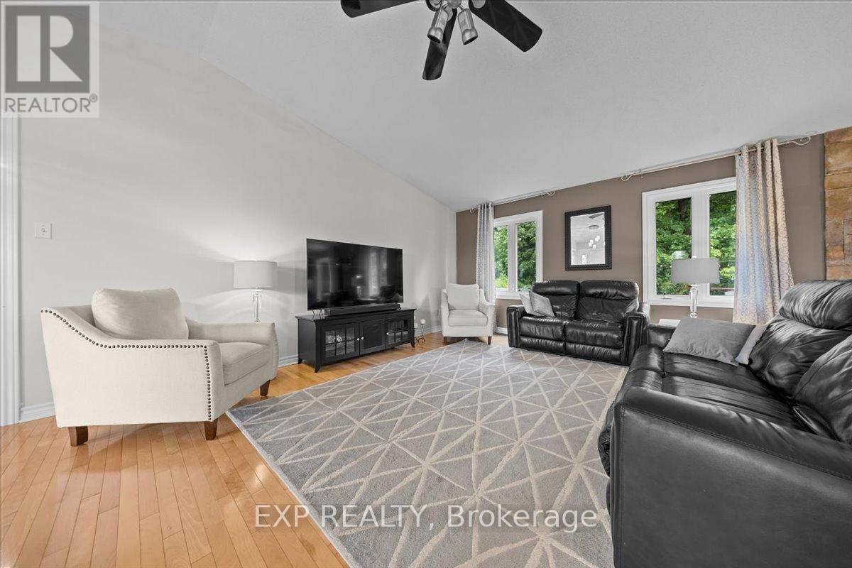 2670 Pierrette Drive, Ottawa, Ontario  K4C 1B6 - Photo 5 - X13490528