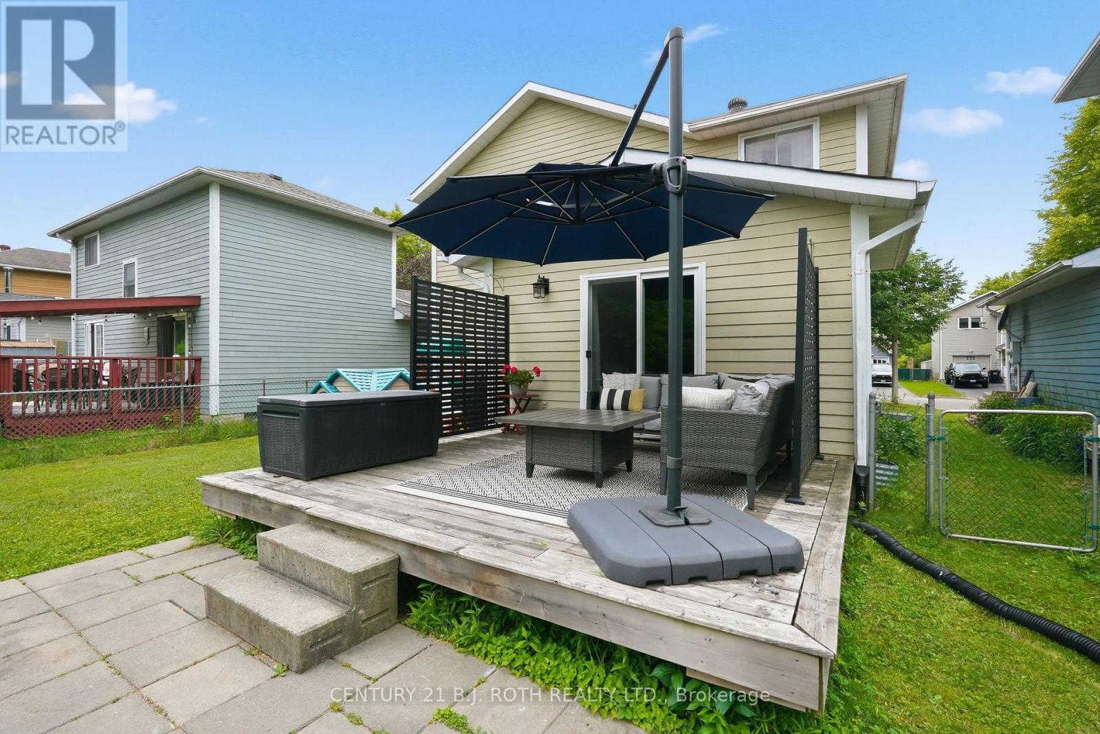 109 Elizabeth Street, Barrie, Ontario  L4N 6P2 - Photo 37 - S13171344
