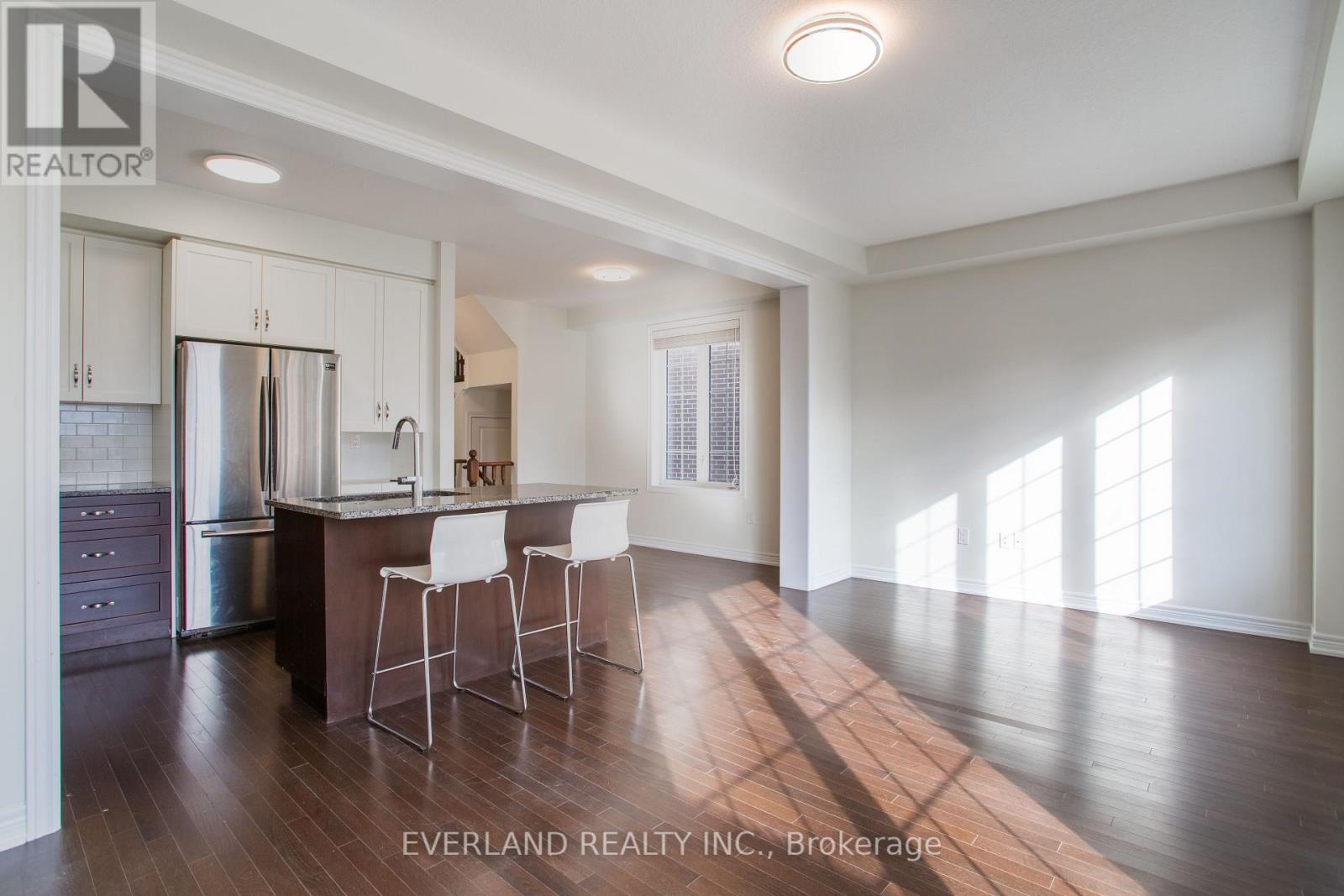 372 Threshing Mill Boulevard, Oakville, Ontario  L6H 0P6 - Photo 8 - W13481744