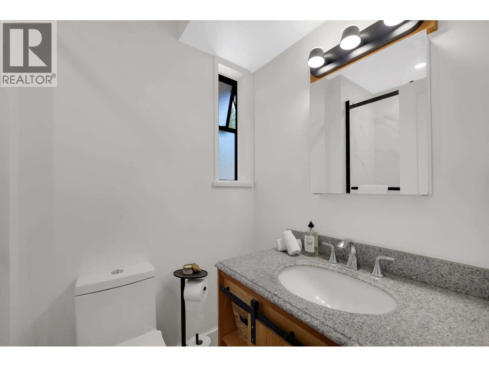 40011 Plateau Drive, Squamish, British Columbia  V8B 0W3 - Photo 12 - R3140044