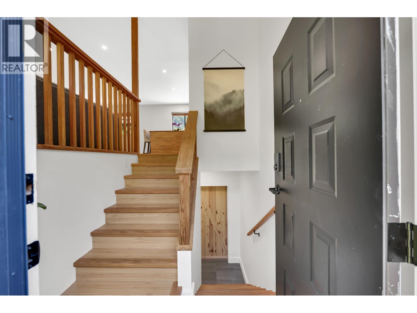 40011 Plateau Drive, Squamish, British Columbia  V8B 0W3 - Photo 18 - R3140044