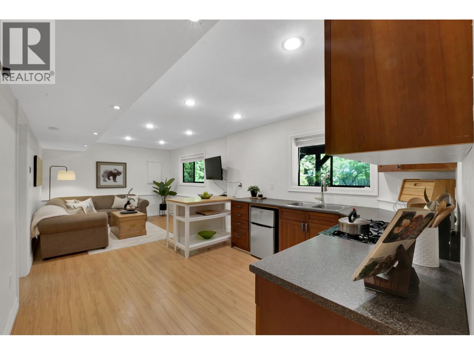 40011 Plateau Drive, Squamish, British Columbia  V8B 0W3 - Photo 19 - R3140044