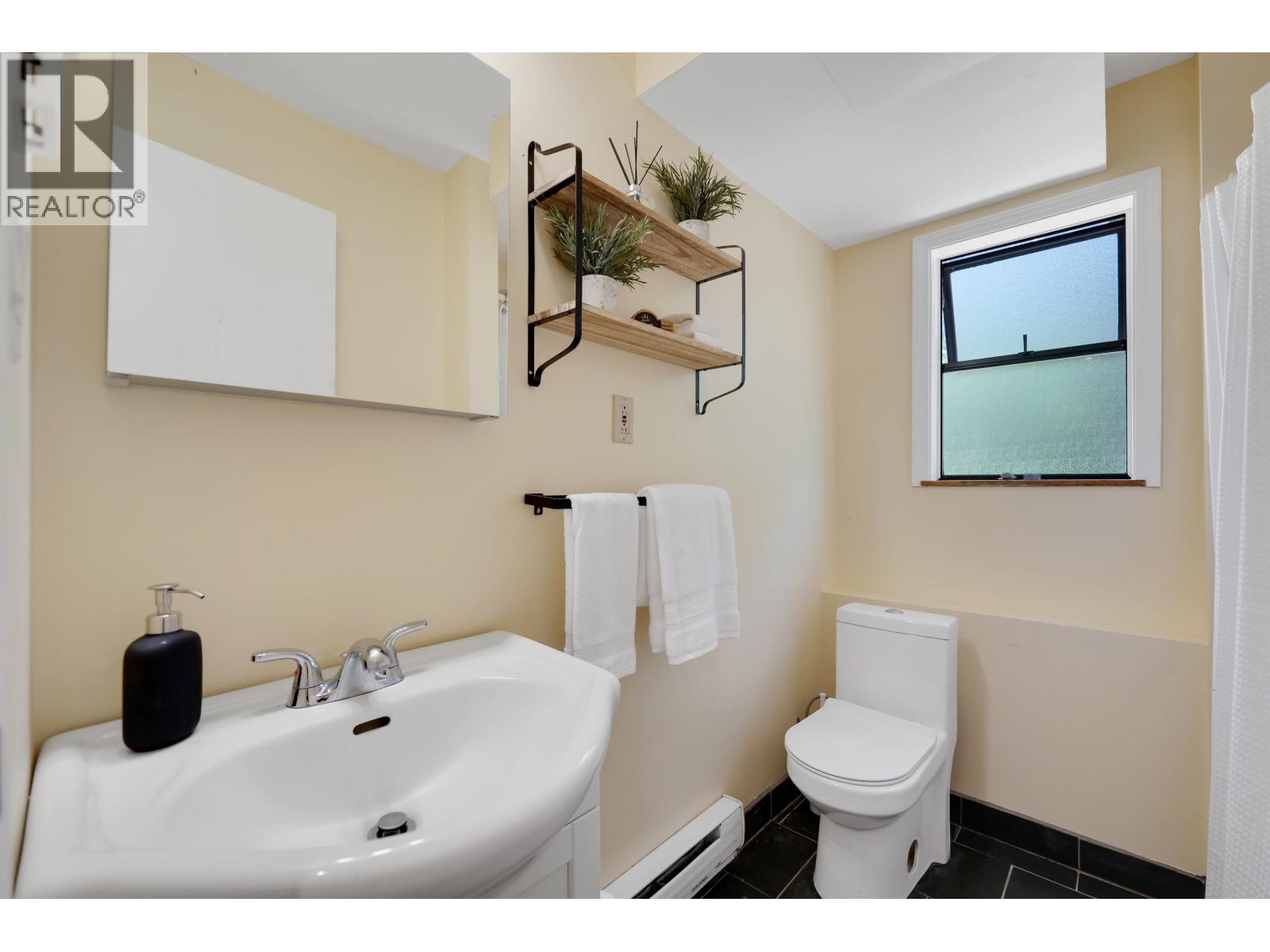 40011 Plateau Drive, Squamish, British Columbia  V8B 0W3 - Photo 25 - R3140044