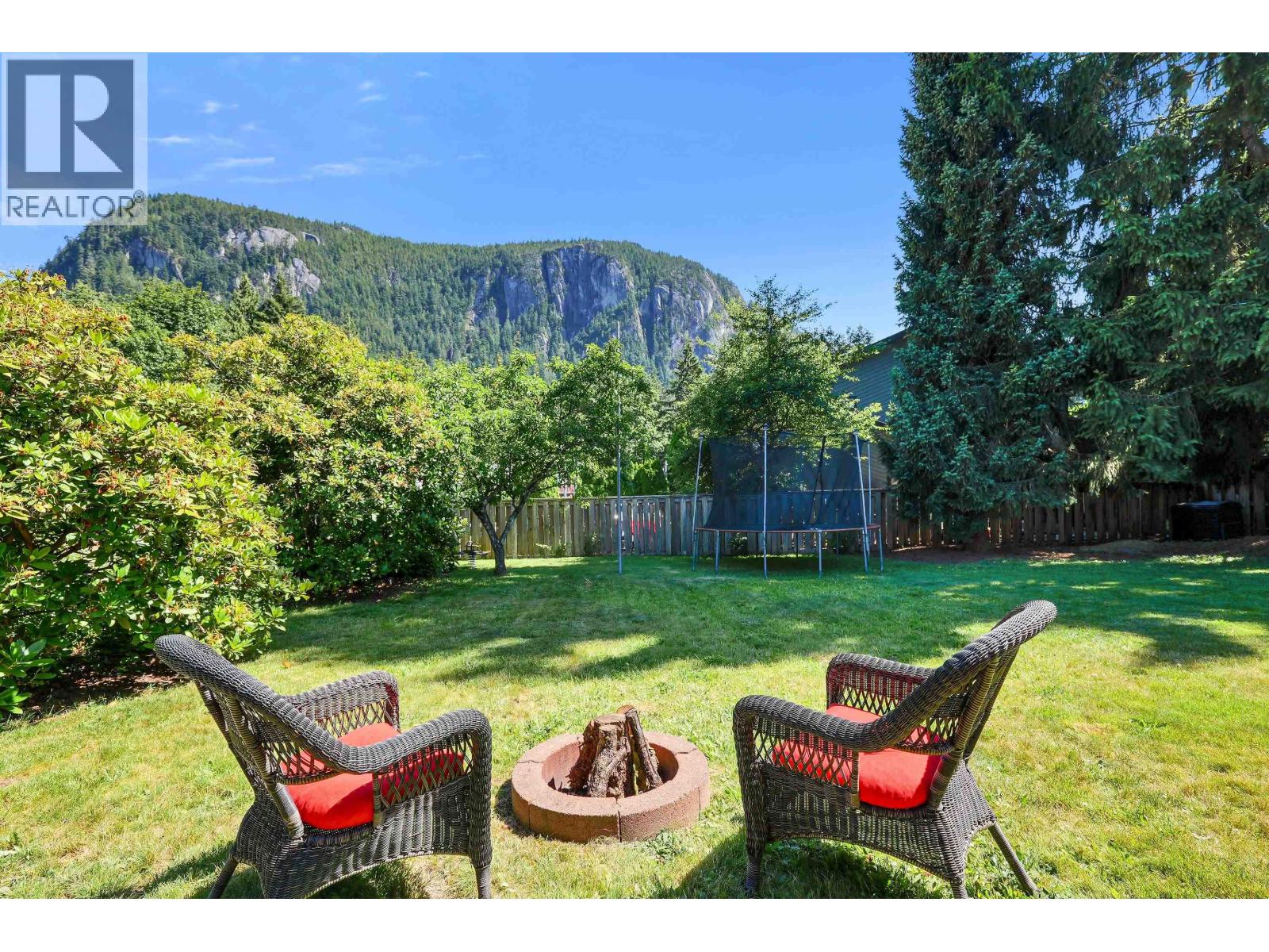 40011 Plateau Drive, Squamish, British Columbia  V8B 0W3 - Photo 26 - R3140044