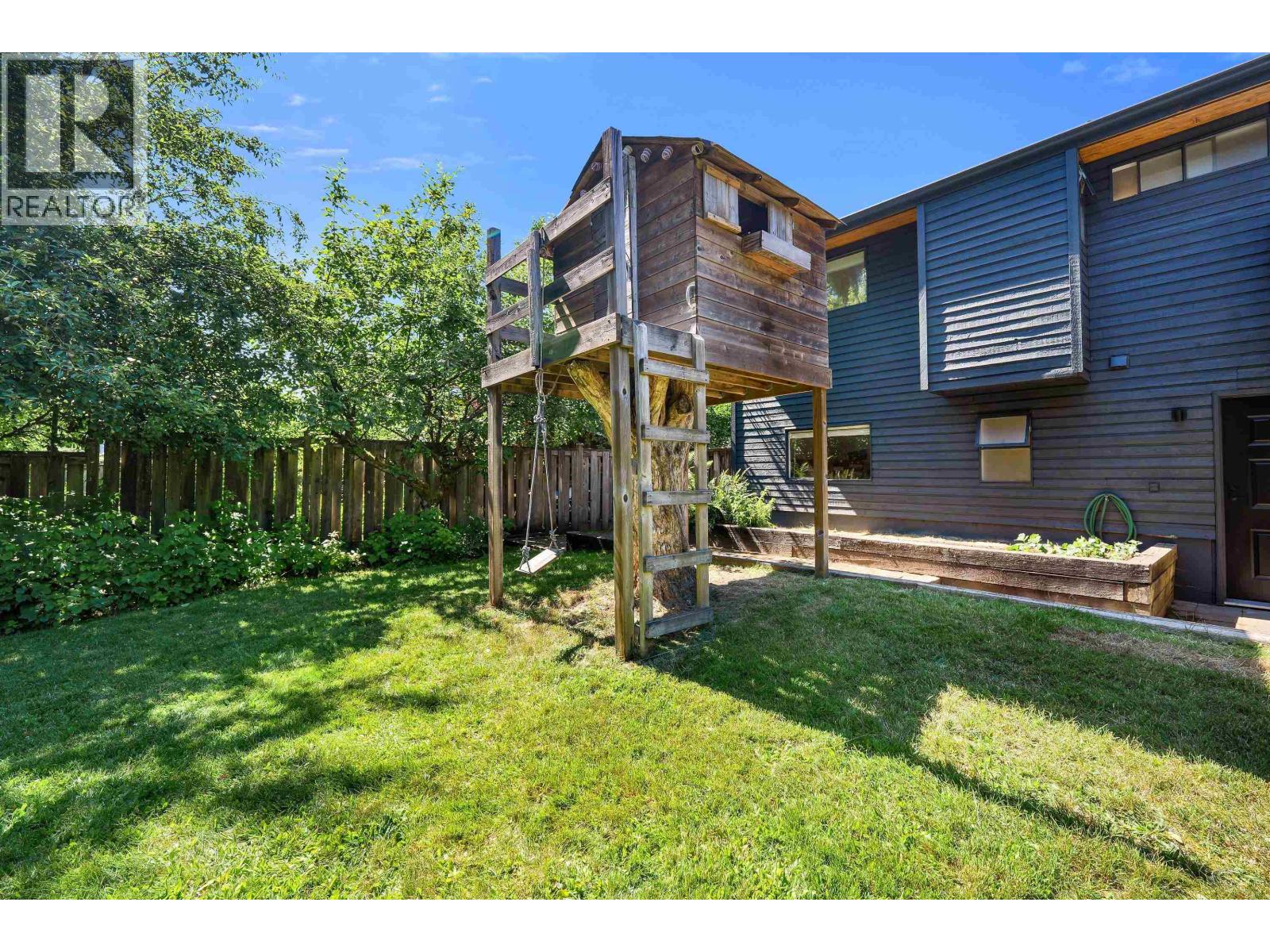 40011 Plateau Drive, Squamish, British Columbia  V8B 0W3 - Photo 27 - R3140044