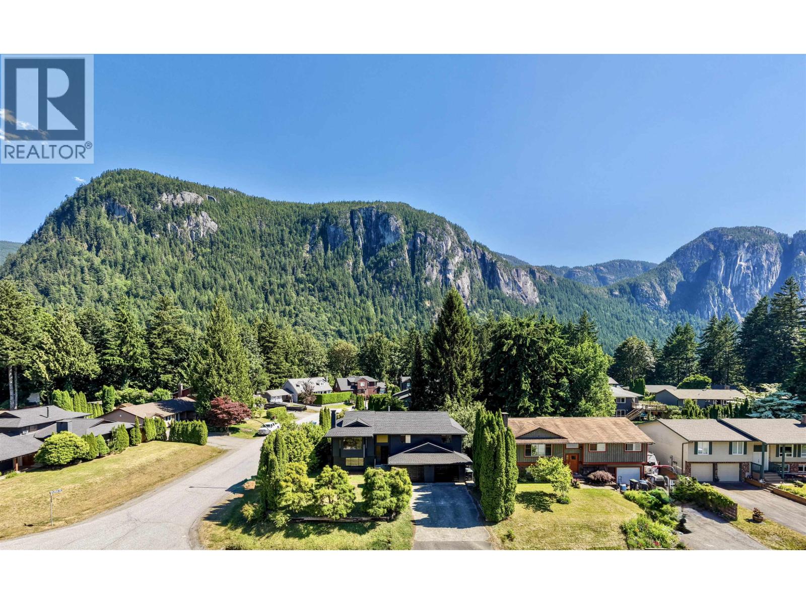 40011 Plateau Drive, Squamish, British Columbia  V8B 0W3 - Photo 30 - R3140044