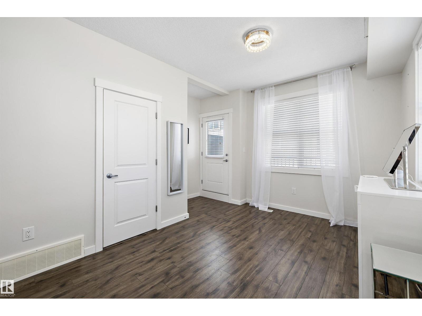 #117 903 Crystallina Nera Wy NW, Edmonton, Alberta  T5Z 0N6 - Photo 3 - E4495674