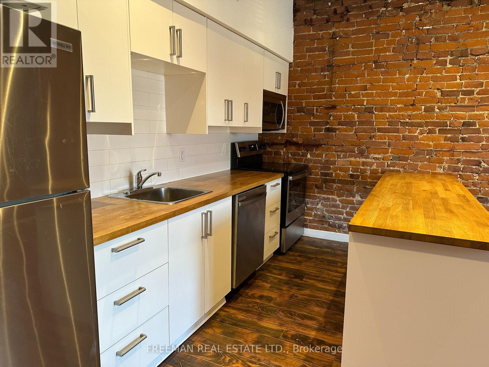 2nd Flr - 1190 Weston Road, Toronto, Ontario  M6M 4P4 - Photo 2 - W13466956