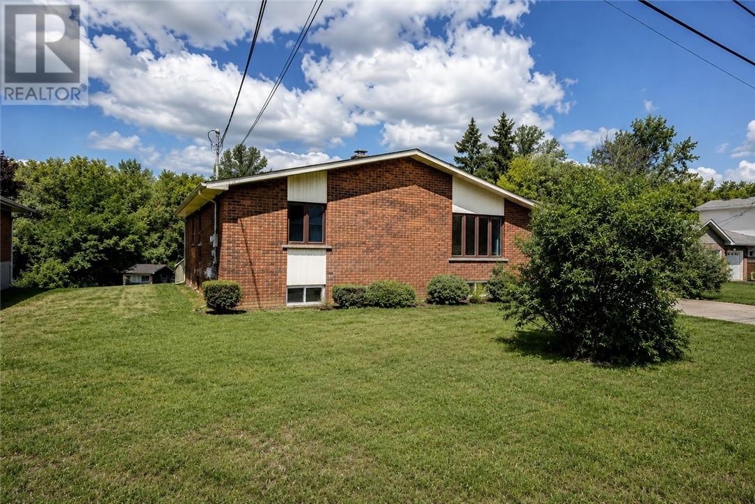 1275 Marcel Street, Sudbury, Ontario  P3E 4G2 - Photo 2 - 2128810