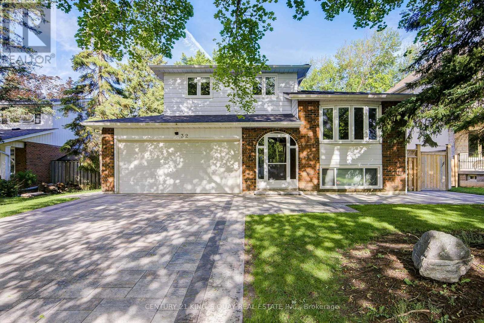 32 CHANT CRESCENT, Markham (Unionville)