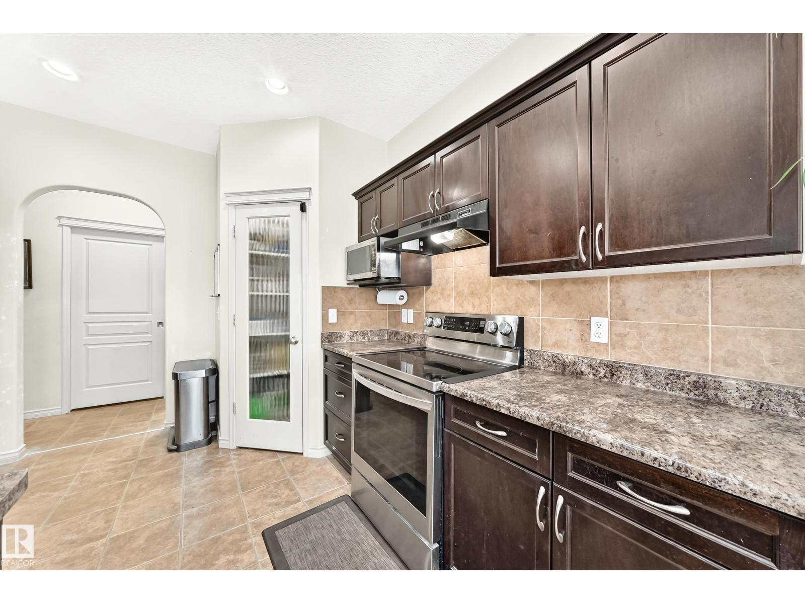 312 Crimson Dr, Sherwood Park, Alberta  T8H 0L5 - Photo 11 - E4495684