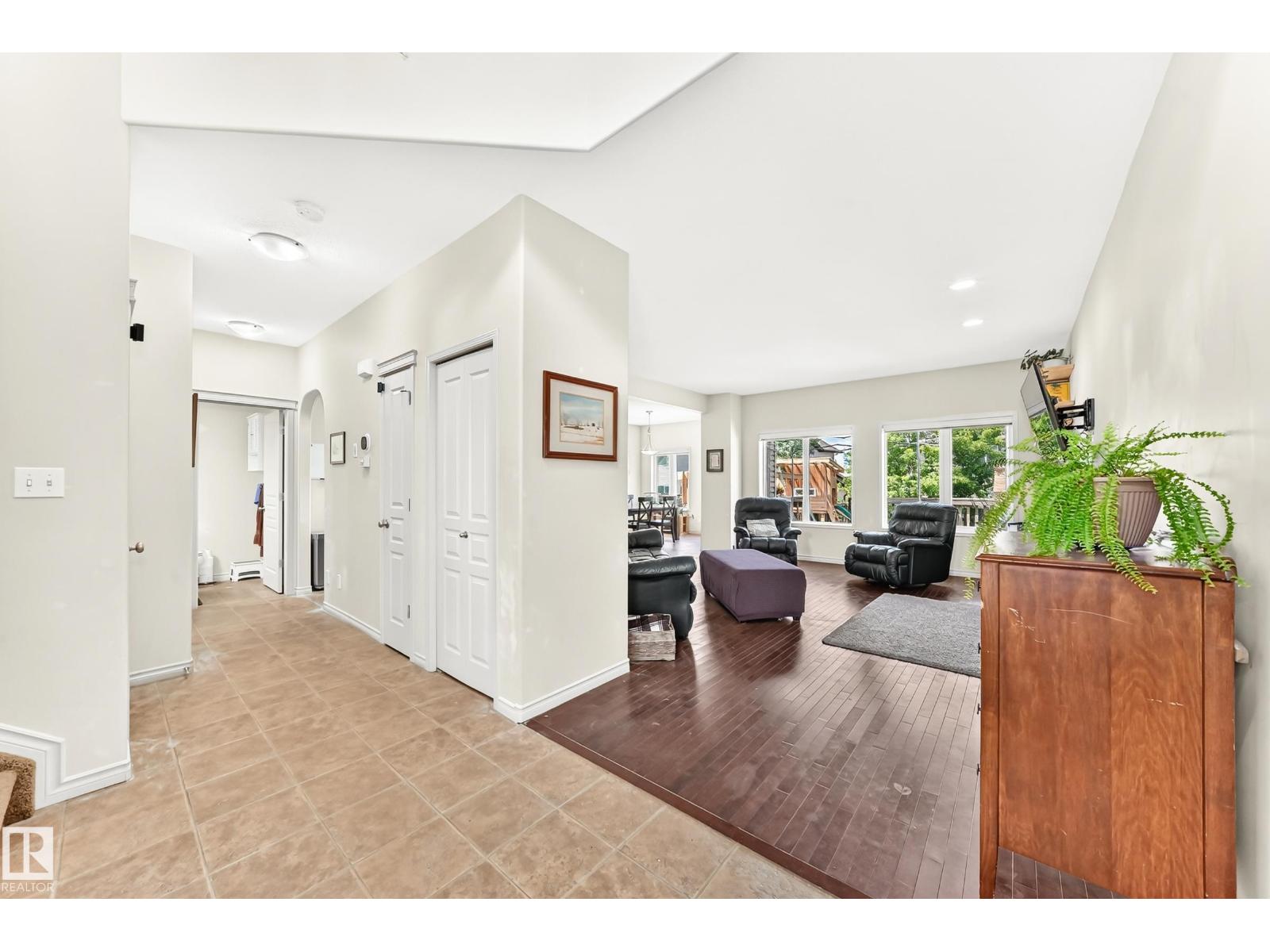 312 Crimson Dr, Sherwood Park, Alberta  T8H 0L5 - Photo 6 - E4495684