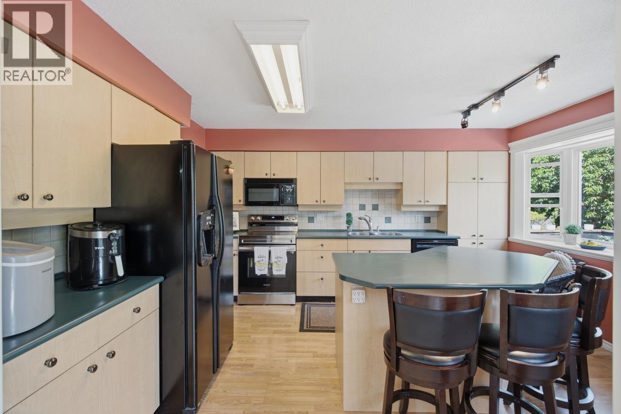2413 Scott Place, Port Coquitlam, British Columbia  V3B 2E6 - Photo 8 - R3139811