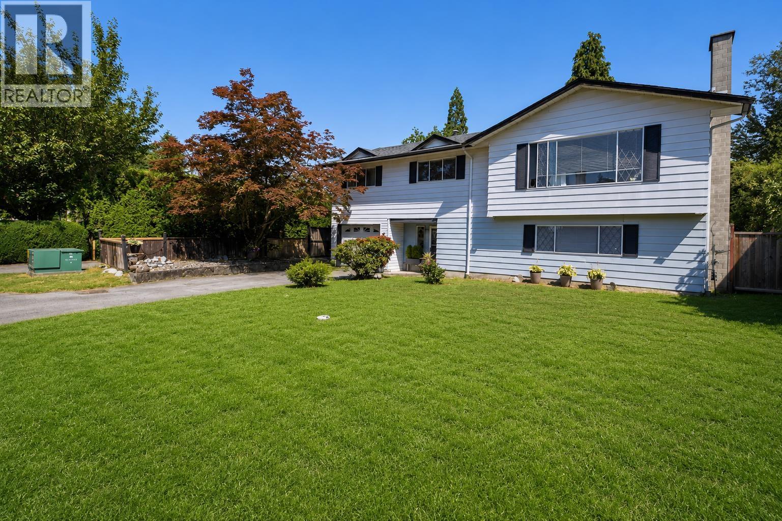 2413 Scott Place, Port Coquitlam, British Columbia  V3B 2E6 - Photo 2 - R3139811