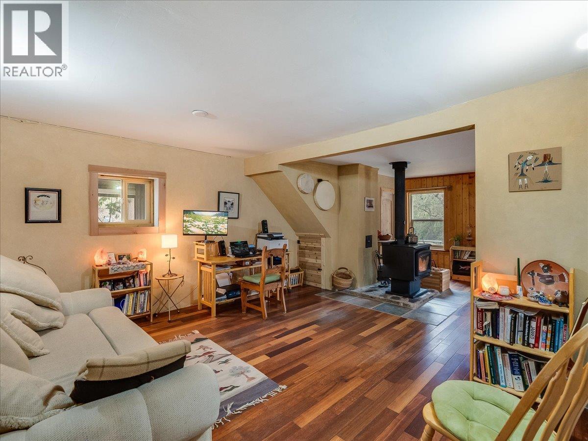 7515 Broadwater Road, Deer Park, British Columbia  V1N 4V8 - Photo 23 - 10379500