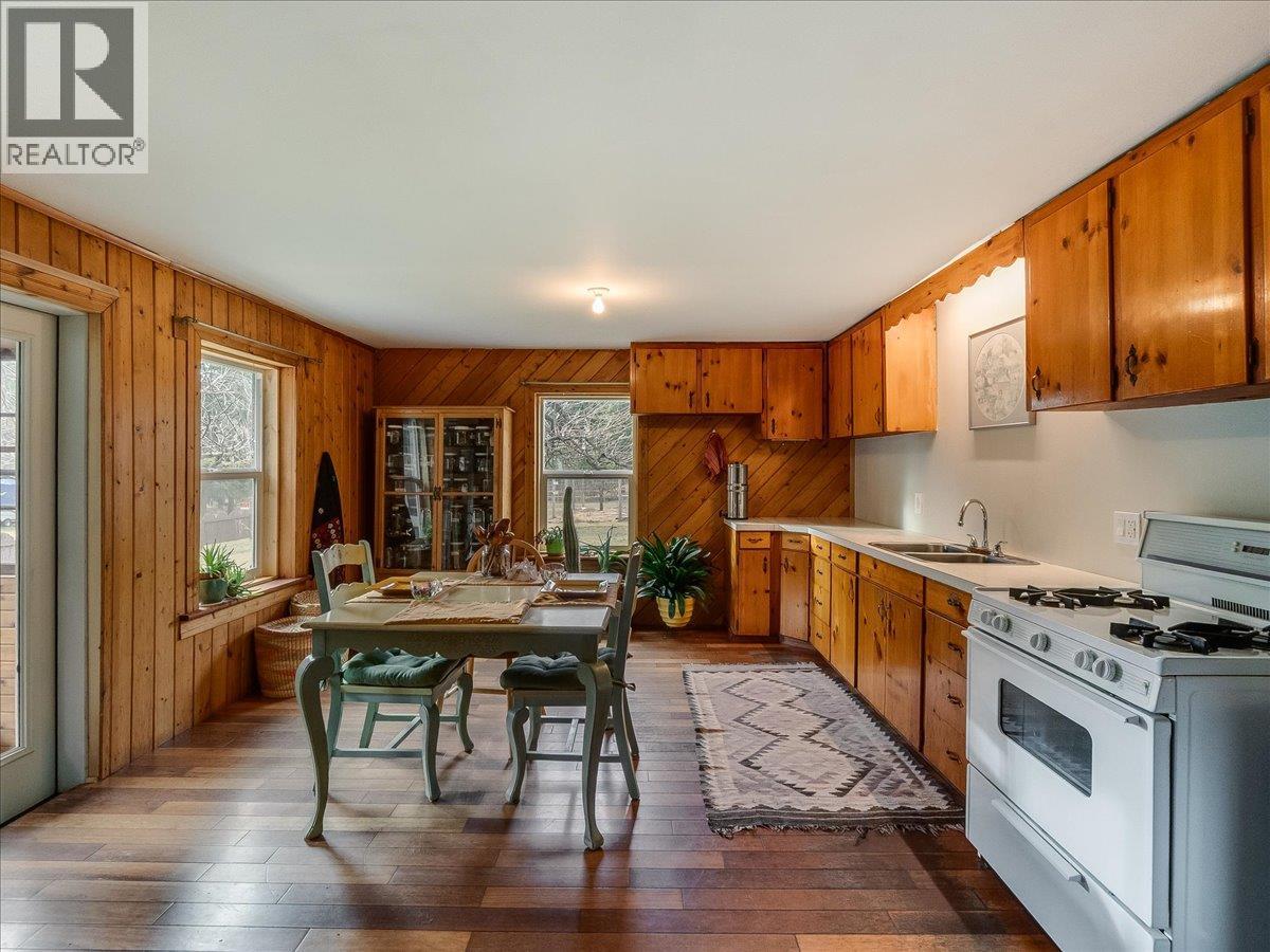 7515 Broadwater Road, Deer Park, British Columbia  V1N 4V8 - Photo 31 - 10379500