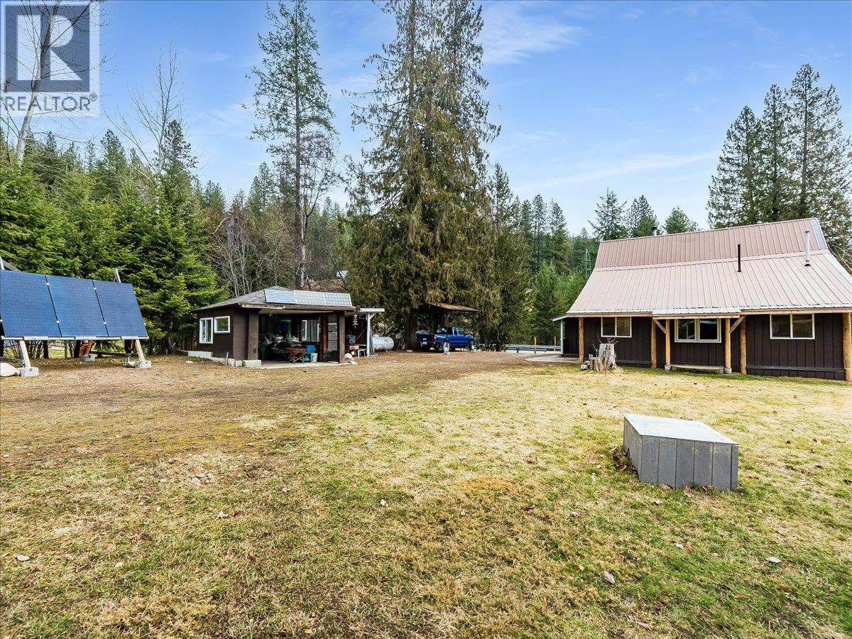 7515 Broadwater Road, Deer Park, British Columbia  V1N 4V8 - Photo 14 - 10379500