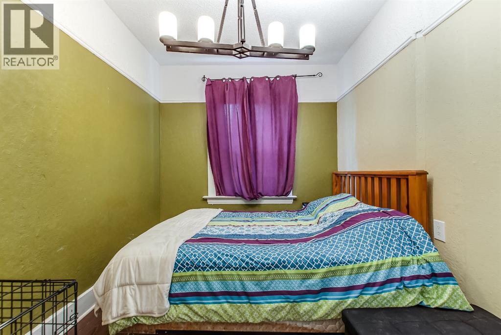 127a 2nd Street NE, Medicine Hat, Alberta  T1A 5L1 - Photo 5 - A2323750