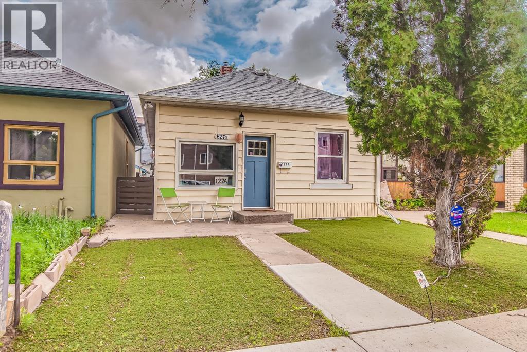 127a 2nd Street NE, Medicine Hat, Alberta  T1A 5L1 - Photo 3 - A2323750