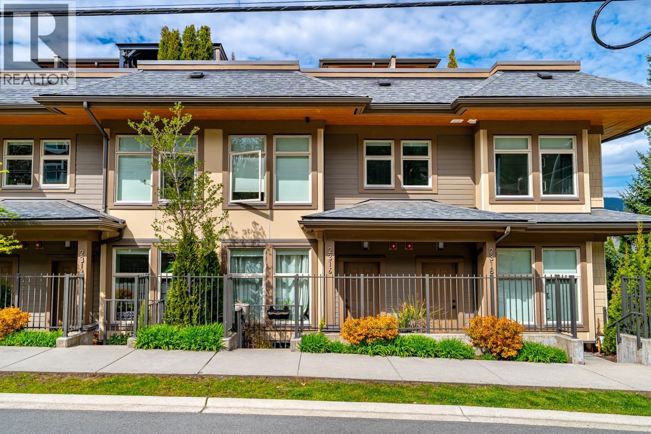 2316 ST. ANDREWS STREET, Port Moody, British Columbia