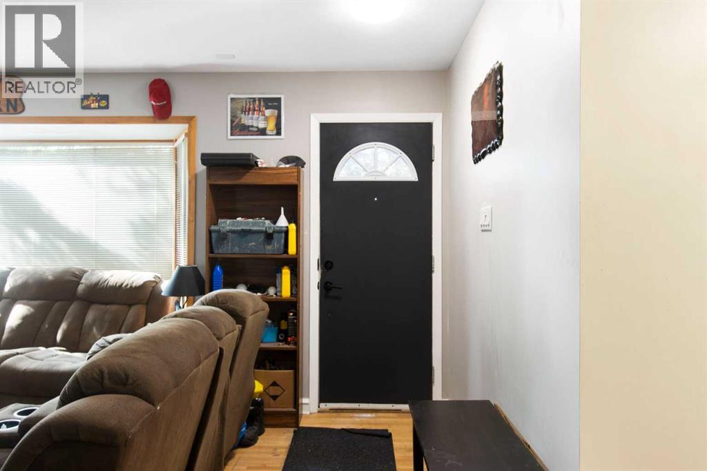 1140 105 Avenue Sw, Calgary, Alberta  T2W 0B1 - Photo 5 - A2317816