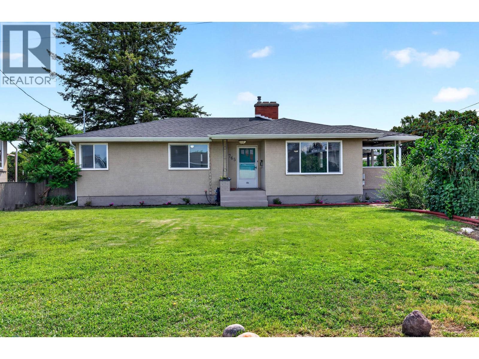 765 KELLY Drive
