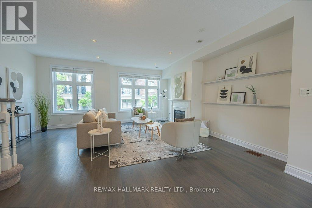 3 Chimes Lane, Toronto, Ontario  M8Y 4H8 - Photo 11 - W13490492