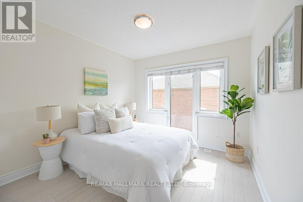 3 Chimes Lane, Toronto, Ontario  M8Y 4H8 - Photo 16 - W13490492