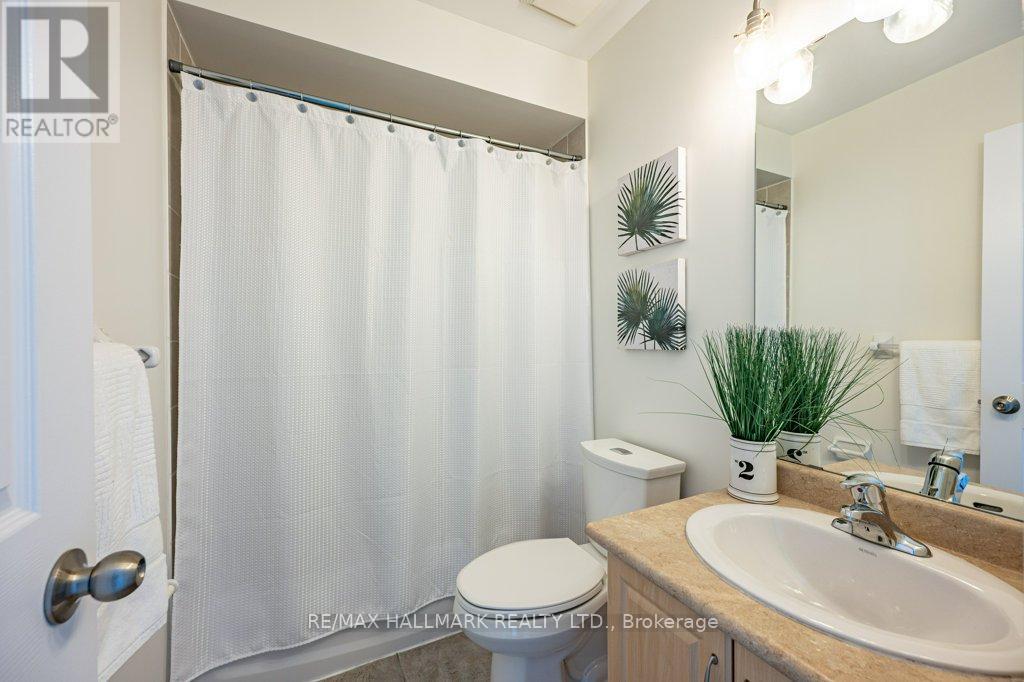 3 Chimes Lane, Toronto, Ontario  M8Y 4H8 - Photo 19 - W13490492
