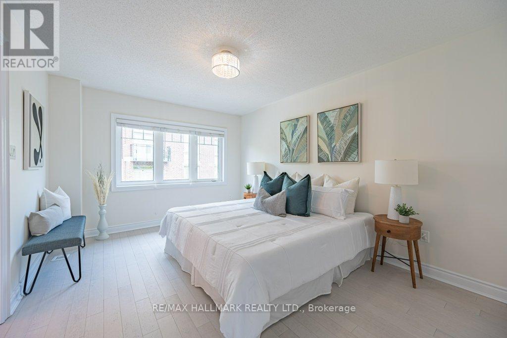 3 Chimes Lane, Toronto, Ontario  M8Y 4H8 - Photo 20 - W13490492