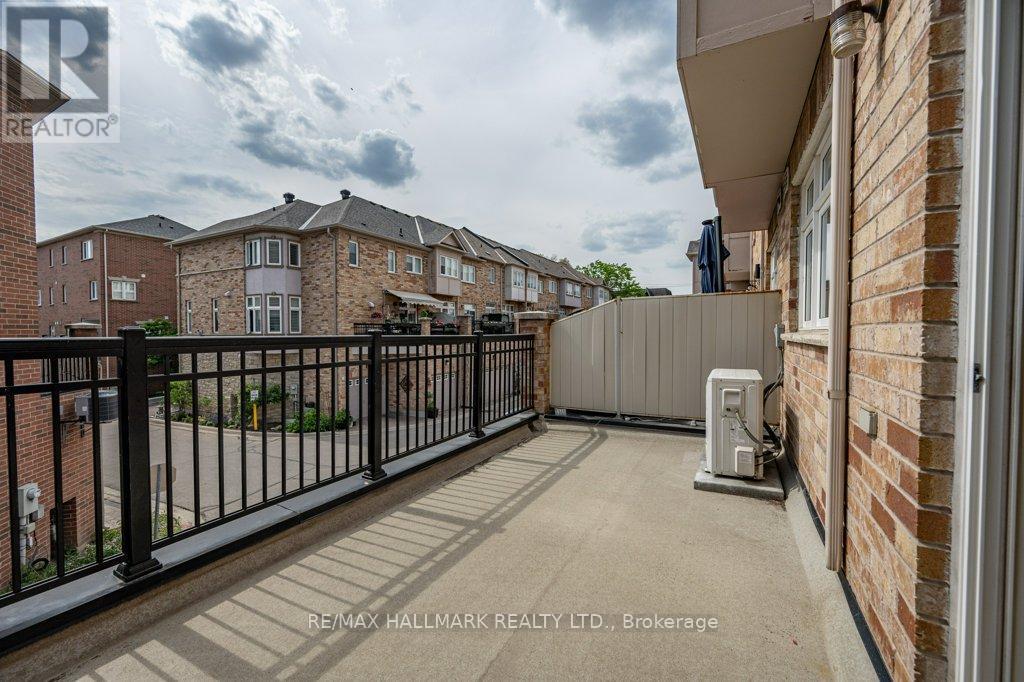 3 Chimes Lane, Toronto, Ontario  M8Y 4H8 - Photo 27 - W13490492