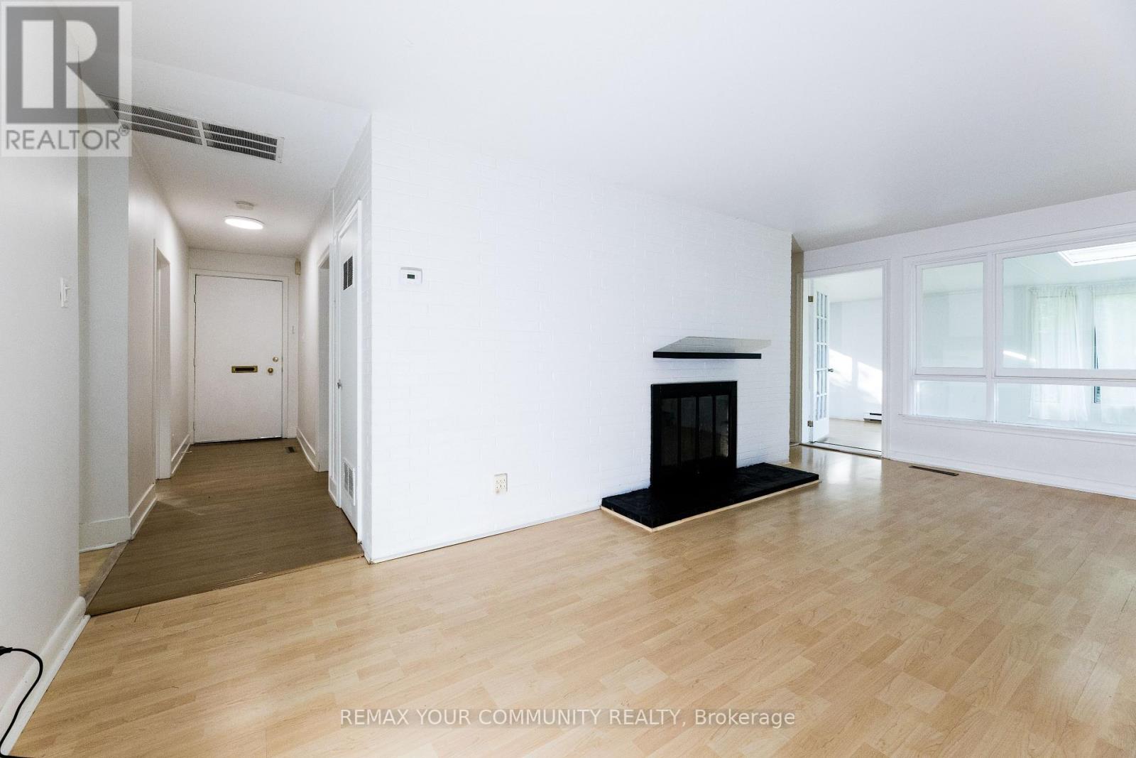 29 Wareham Drive, Mississauga, Ontario  L5M 1B8 - Photo 10 - W13490526