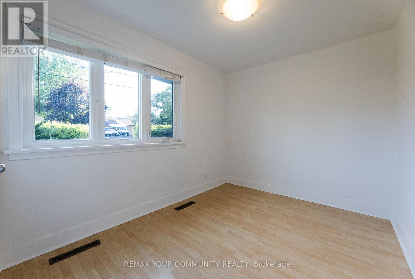 29 Wareham Drive, Mississauga, Ontario  L5M 1B8 - Photo 7 - W13490526