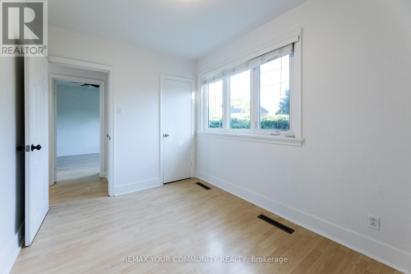 29 Wareham Drive, Mississauga, Ontario  L5M 1B8 - Photo 8 - W13490526