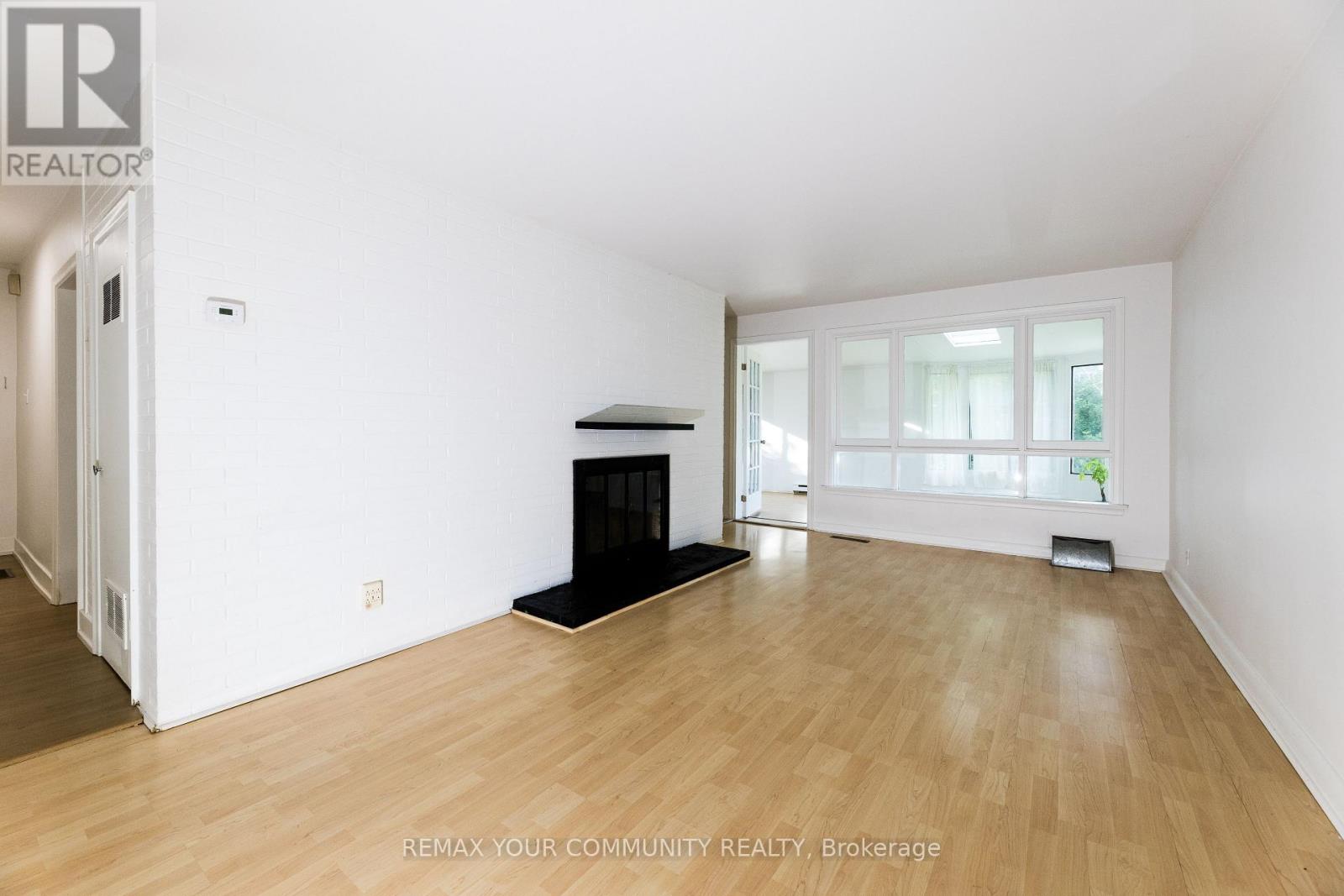 29 Wareham Drive, Mississauga, Ontario  L5M 1B8 - Photo 9 - W13490526