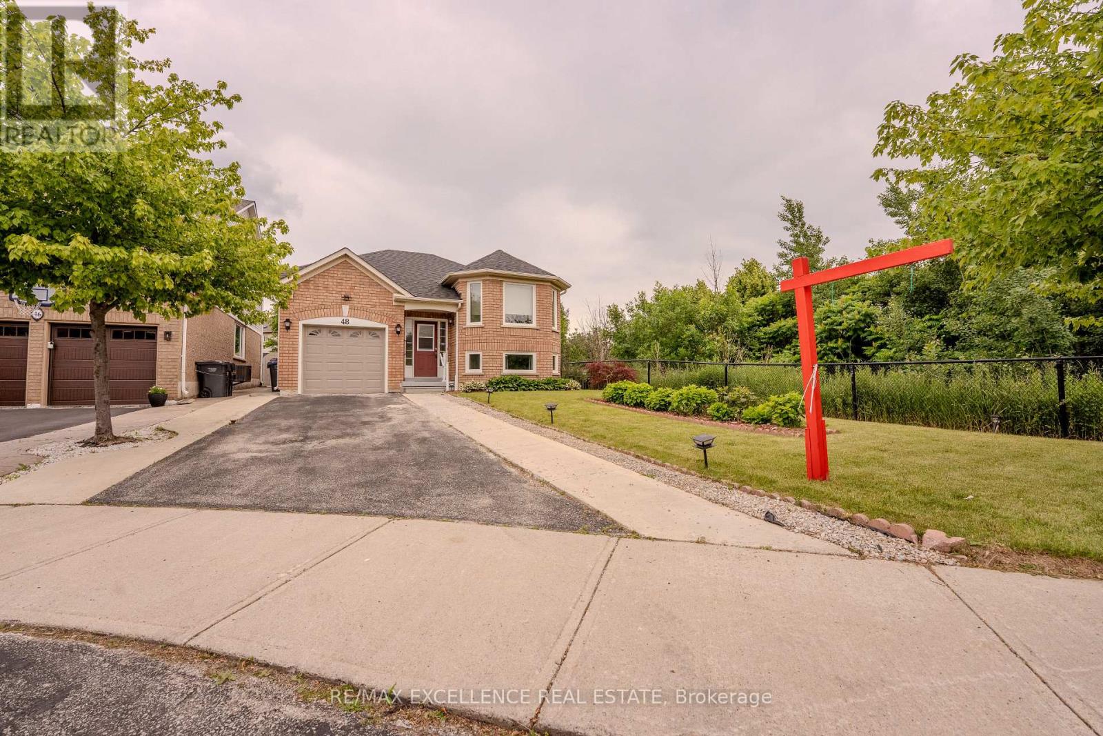 48 Ridgemore Crescent, Brampton, Ontario  L7A 2L4 - Photo 1 - W13490540