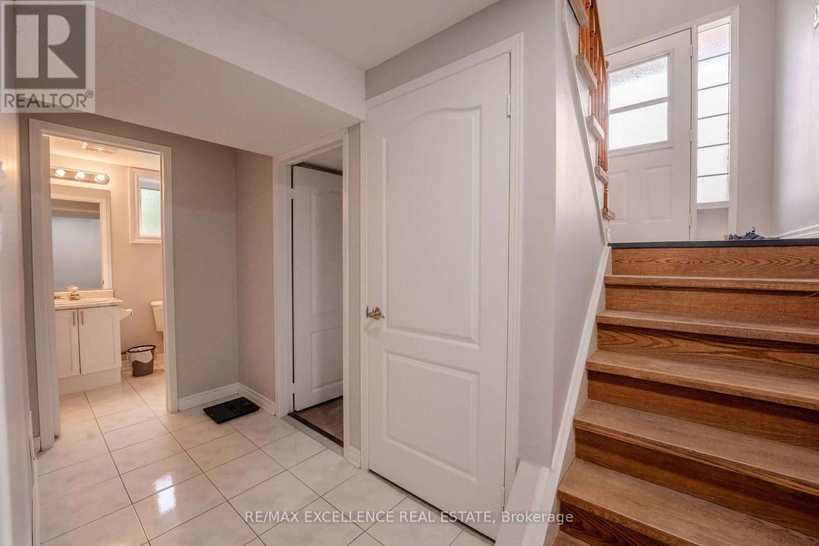 48 Ridgemore Crescent, Brampton, Ontario  L7A 2L4 - Photo 19 - W13490540