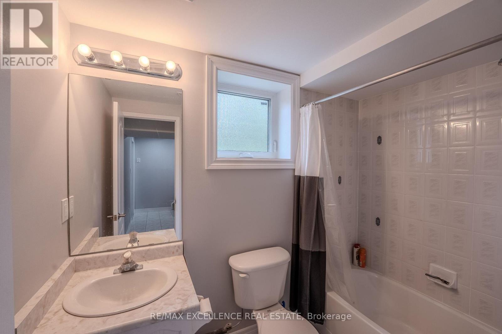 48 Ridgemore Crescent, Brampton, Ontario  L7A 2L4 - Photo 26 - W13490540