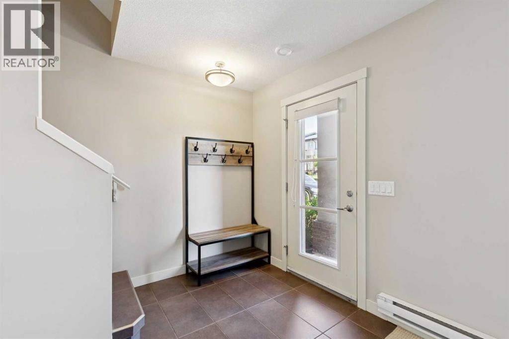 27 Aspen Hills Green Sw, Calgary, Alberta  T3H 0H6 - Photo 3 - A2324227